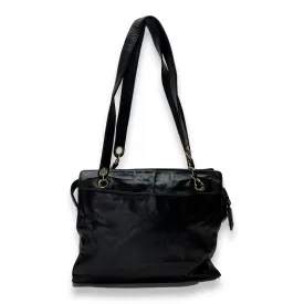 CC  Black Shoulder Bag in Calfskin, Gold hardware