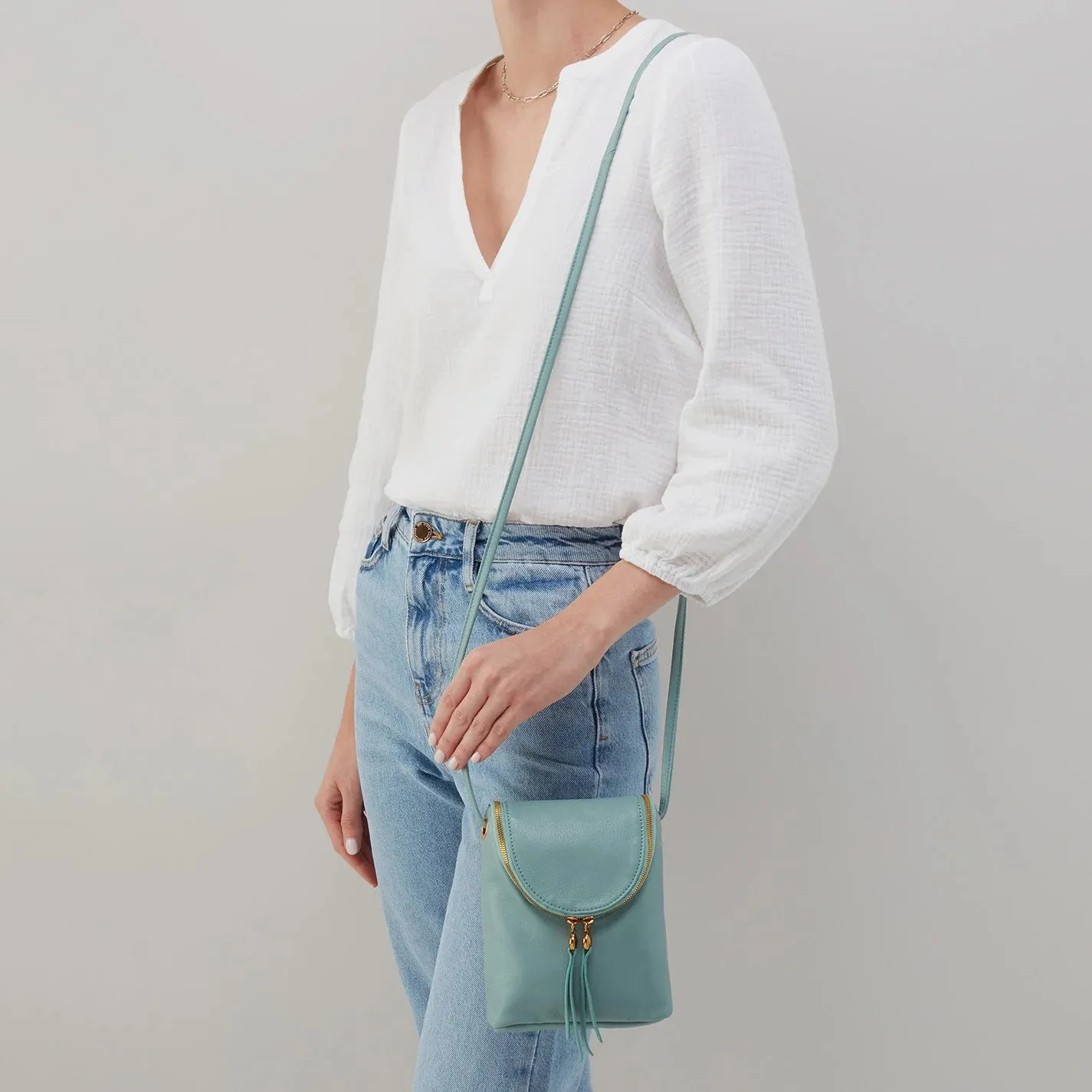 HOBO FERN CROSSBODY PALE GREEN