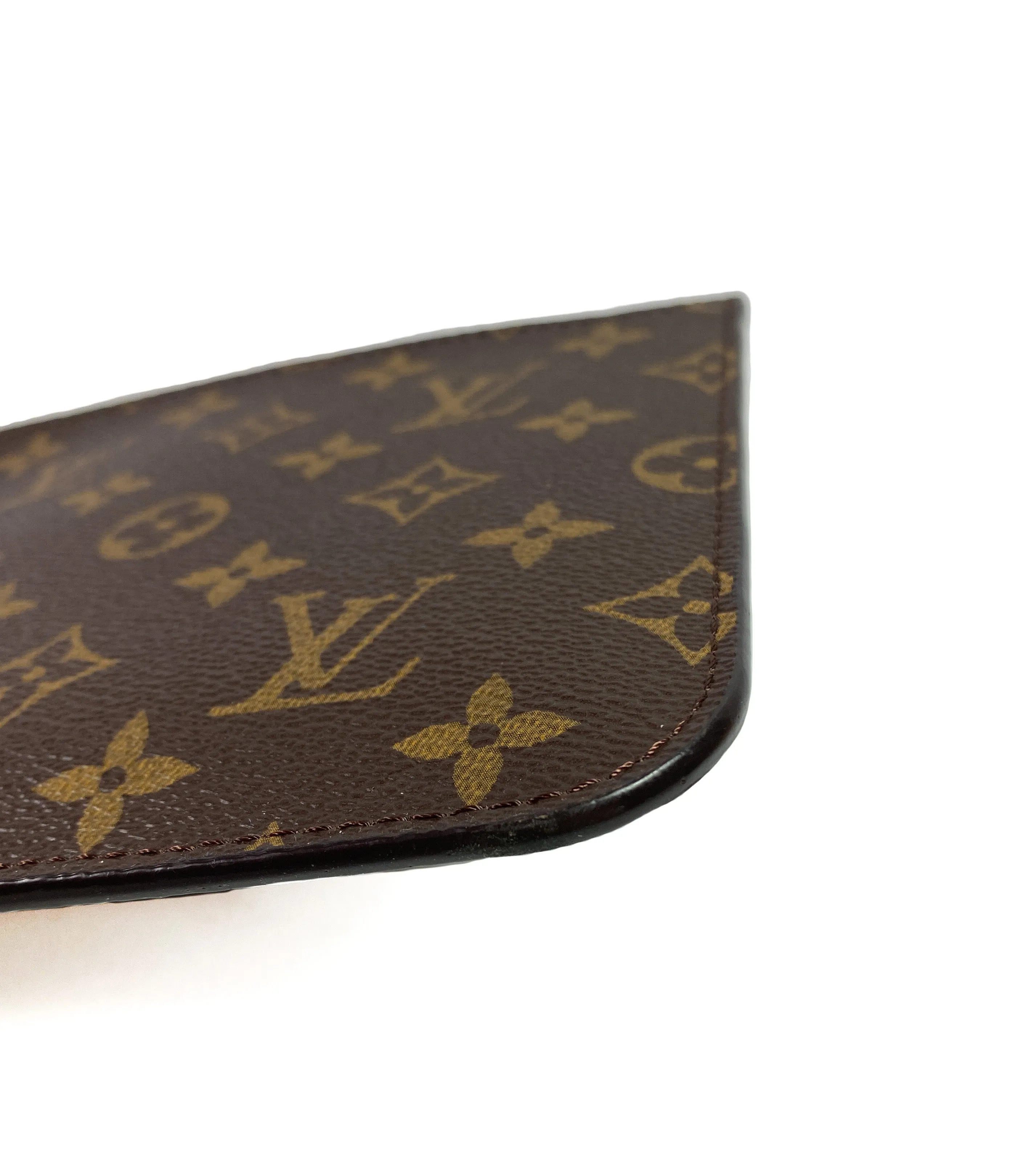 Louis Vuitton neverfull monogram pouch