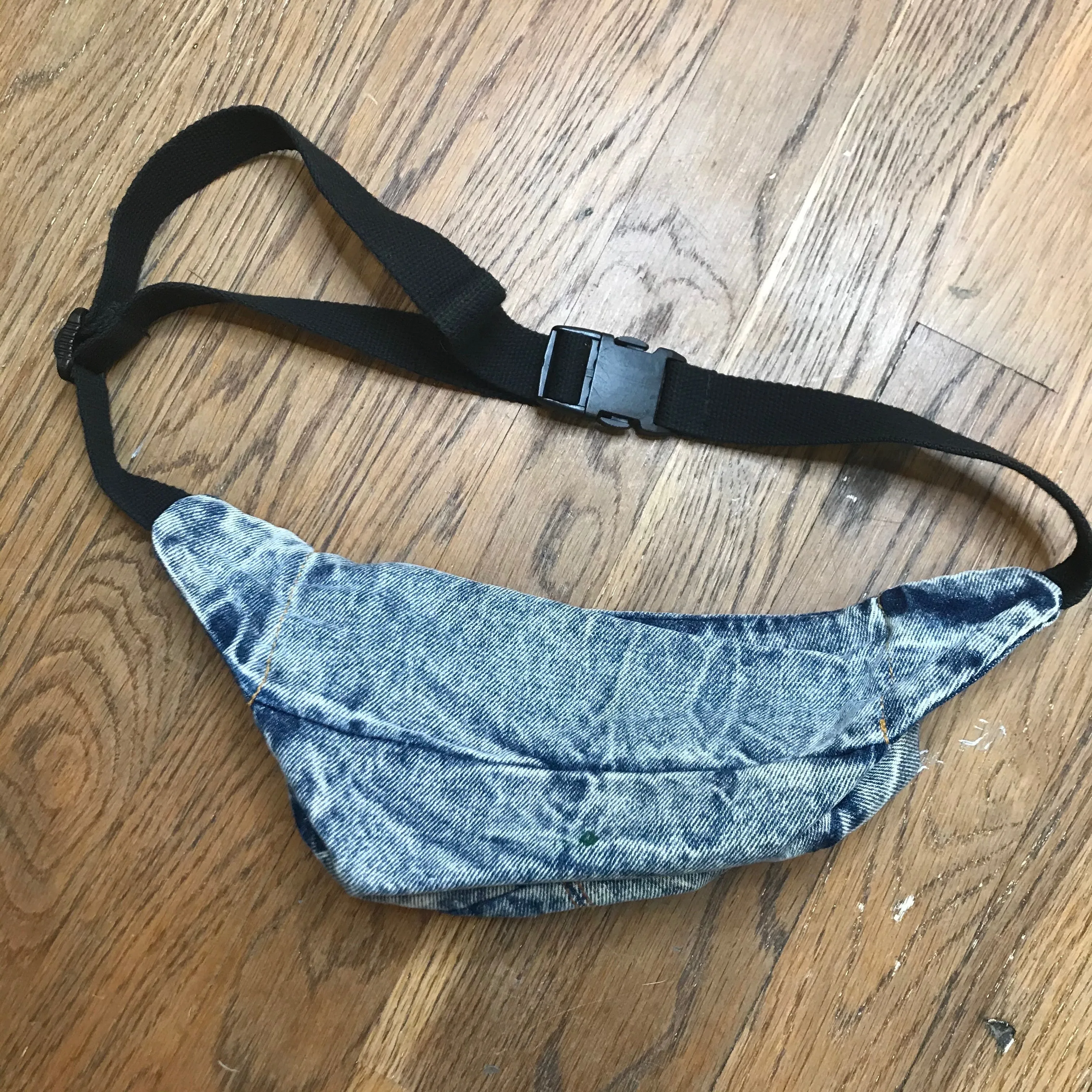 Vintage 1980s | Denim Fanny Pack